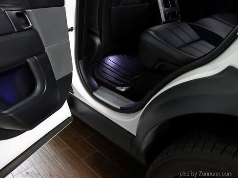 Used 2021 Land Rover Range Rover Sport HST image 31