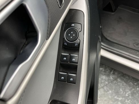 Certified 2023 Ford Explorer XLT w/ Equipment Group 202A AWD/4WD image 9