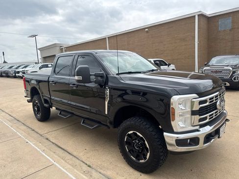 Used 2025 Ford F250 XLT w/ Tremor Off-Road Package AWD/4WD image 3