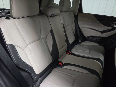 Used 2019 Subaru Forester Limited AWD/4WD image 17