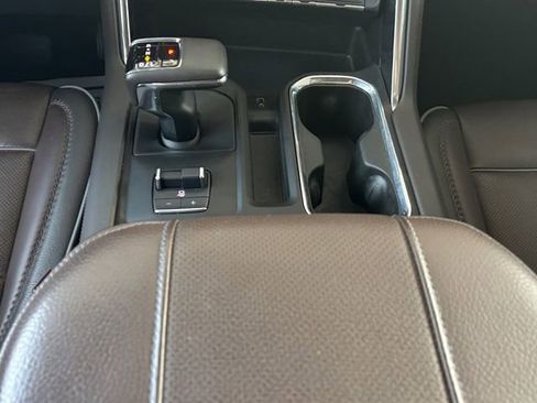 Used 2023 GMC Sierra 1500 Denali w/ Denali Reserve Package AWD/4WD image 6