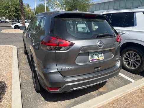 Used 2018 Nissan Rogue S AWD/4WD image 7