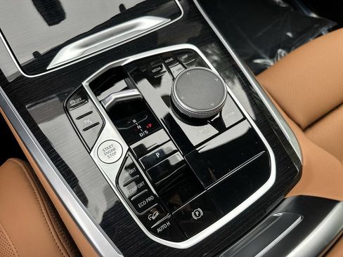 New 2026 BMW X5 xDrive40i w/ M Sport Package AWD/4WD image 19