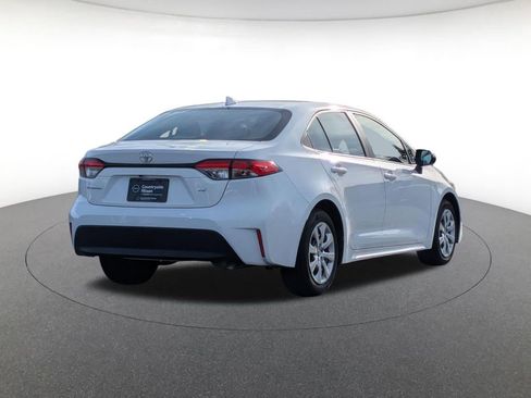 Used 2024 Toyota Corolla LE image 5