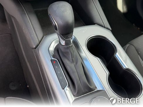 Used 2025 Chevrolet Blazer LT FWD image 30