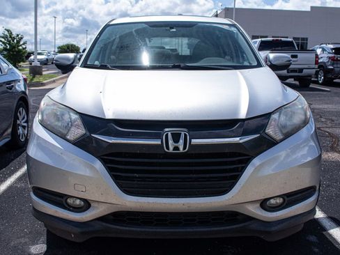 Used 2016 Honda HR-V EX image 2
