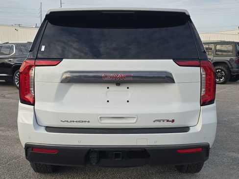 Used 2024 GMC Yukon AT4 w/ Technology Package image 4