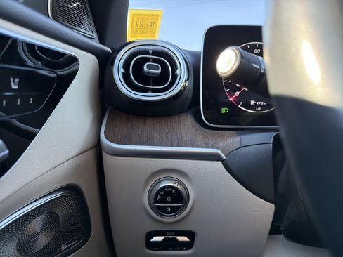 Used 2022 Mercedes-Benz C 300 4MATIC Sedan w/ Exclusive Trim Package image 23