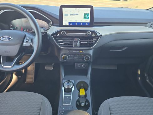 Used 2020 Ford Escape SE image 11