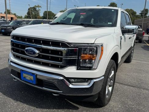 Used 2022 Ford F150 Lariat w/ Max Trailer Tow Package AWD/4WD image 8