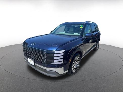 Used 2026 Hyundai Palisade SEL FWD image 3