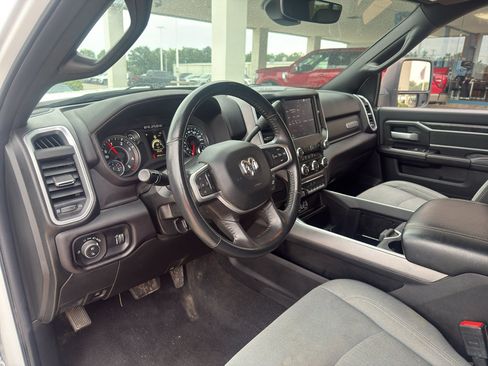 Used 2024 RAM 2500 Big Horn AWD/4WD image 11