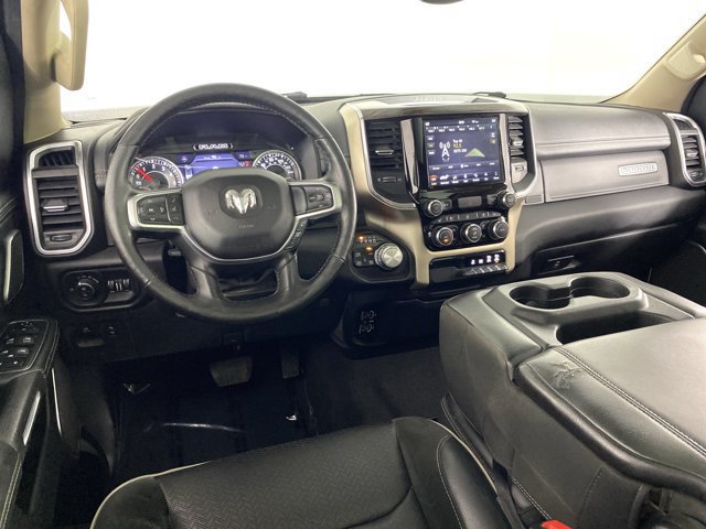 Used 2019 RAM 1500 Laramie AWD/4WD image 18