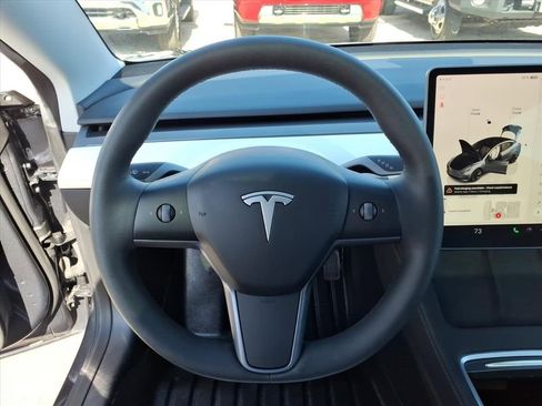 Used 2023 Tesla Model 3 Standard Range image 27