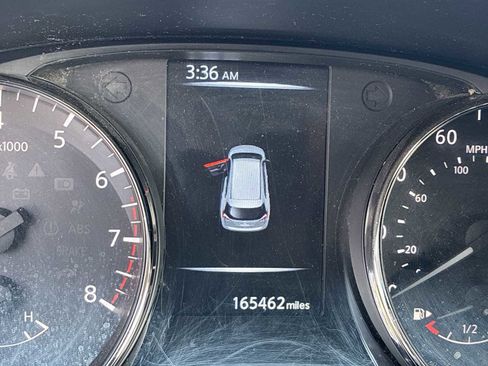 Used 2017 Nissan Rogue SV image 10