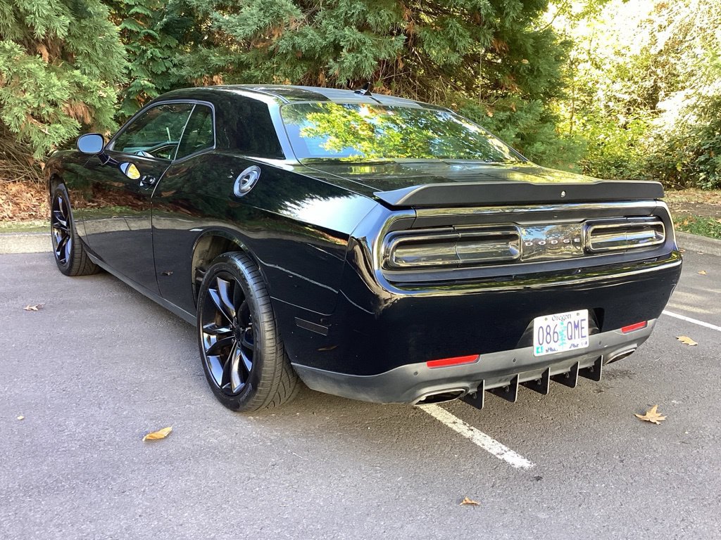 Used 2016 Dodge Challenger SXT Plus RWD image 11
