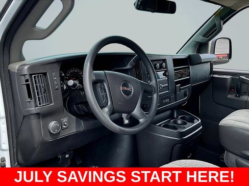 Used 2025 GMC Savana 3500 LT w/ LT Preferred Equipment Group RWD image 15