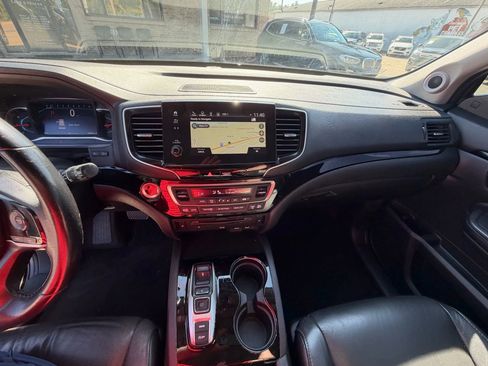 Used 2019 Honda Pilot Touring image 21