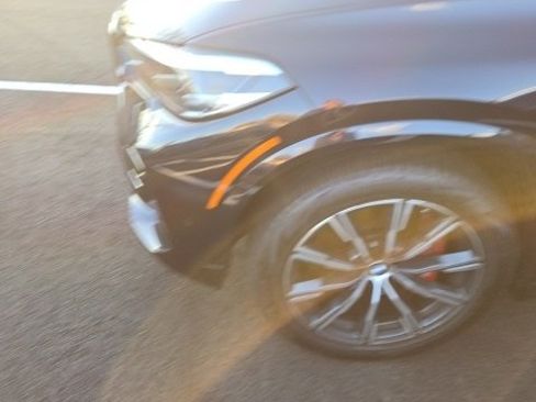 Certified 2023 BMW X5 xDrive40i w/ M Sport Package image 2