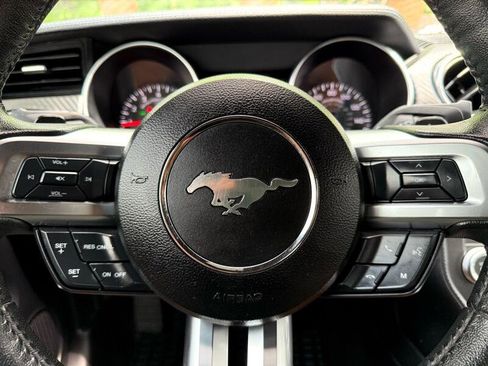 Used 2019 Ford Mustang Coupe image 33