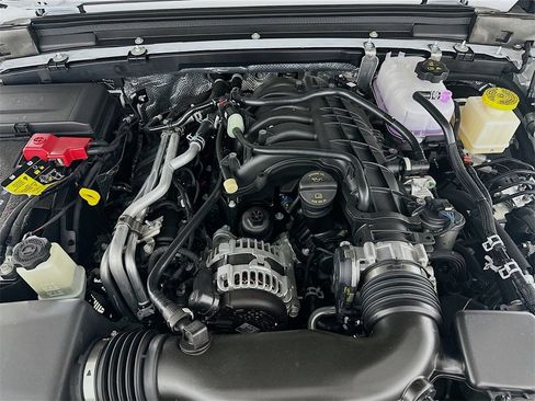 New 2025 Jeep Gladiator Mojave image 18