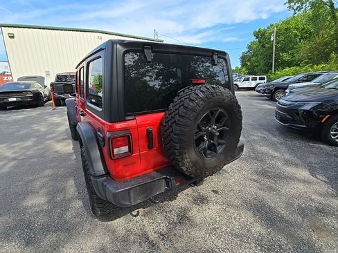 Used 2024 Jeep Wrangler Unlimited Sport AWD/4WD image 4