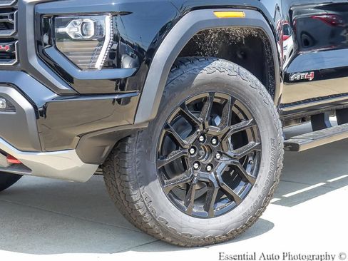 New 2026 GMC Canyon AT4 w/ Technology Plus Package AWD/4WD image 5