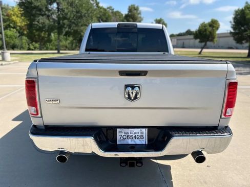 Used 2017 RAM 1500 Laramie RWD image 7