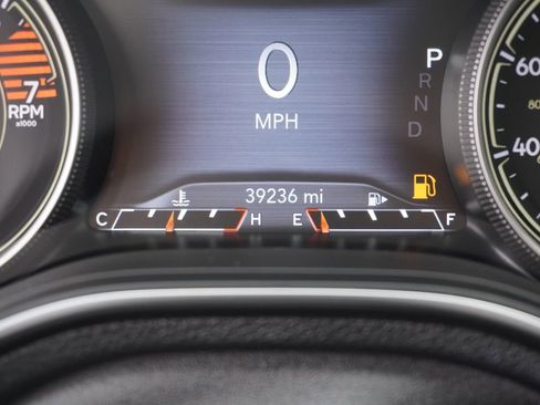 Used 2020 Jeep Cherokee Limited image 21