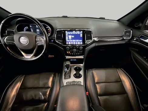 Used 2020 Jeep Grand Cherokee Overland AWD/4WD image 14