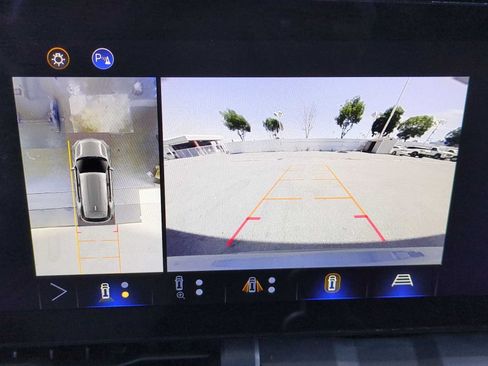Used 2025 Chevrolet Equinox LT w/ Convenience Package II FWD image 20