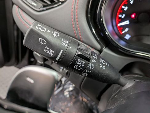 Used 2025 Dodge Durango GT image 16