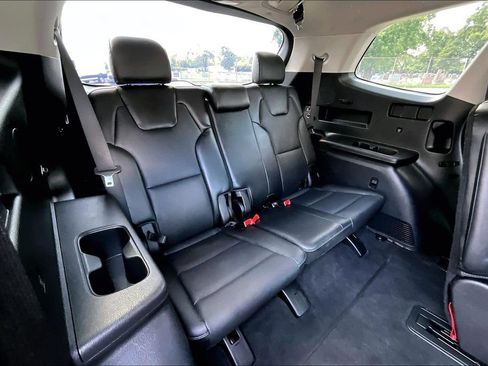 Used 2023 Kia Telluride S AWD/4WD image 25