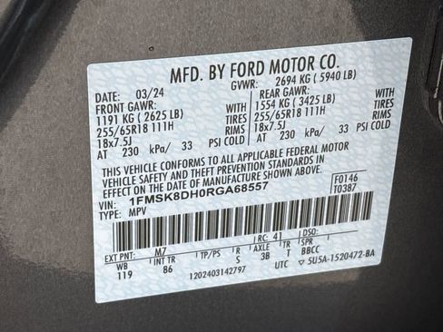 Used 2024 Ford Explorer XLT image 35