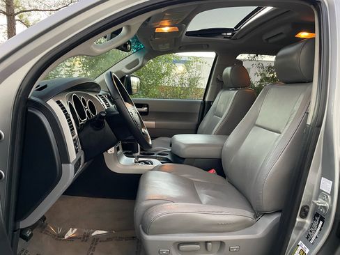 Used 2008 Toyota Sequoia Limited image 12