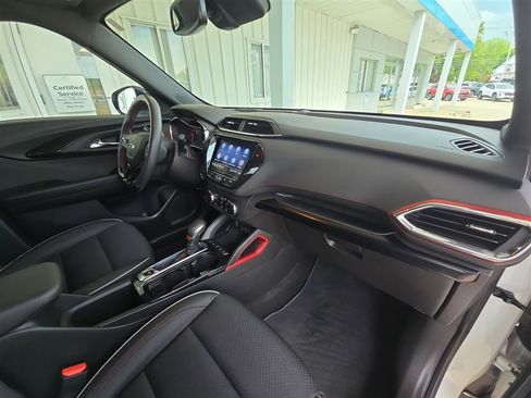 Used 2023 Chevrolet TrailBlazer RS w/ Convenience Package AWD/4WD image 27