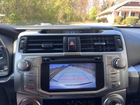 Used 2017 Toyota 4Runner SR5 Premium RWD image 18