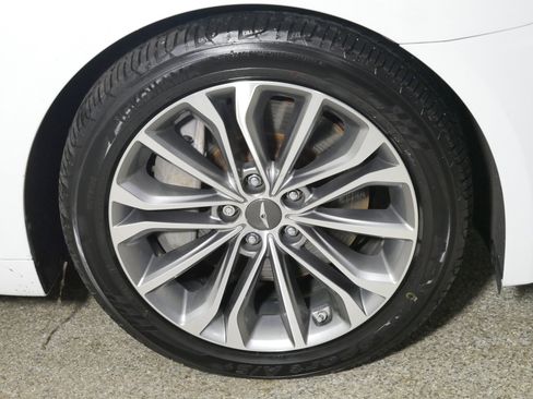 Used 2017 Genesis G80 3.8 w/ Option Group 03 image 15