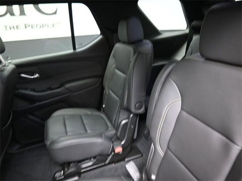 Used 2023 Chevrolet Traverse LT w/ LT Premium Package image 21