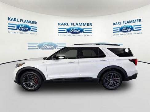 Certified 2025 Ford Explorer ST-Line w/ Premium Package RWD image 6