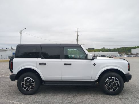 New 2026 Ford Bronco Outer Banks image 2