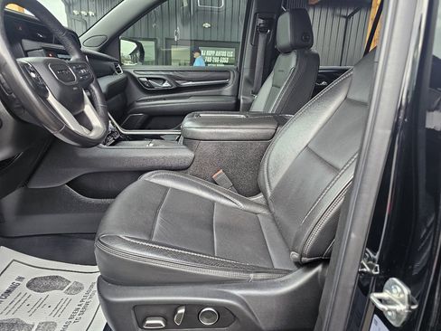 Used 2021 GMC Yukon Denali w/ Denali Premium Package image 10