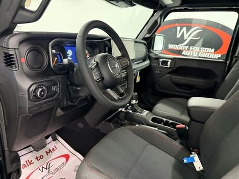 New 2026 Jeep Wrangler Unlimited Rubicon image 12