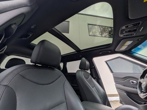 Used 2014 Kia Soul ! w/ Sun & Sound Package image 14