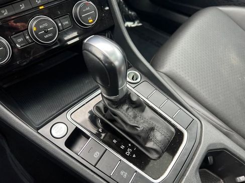 Used 2019 Volkswagen Jetta SEL image 20