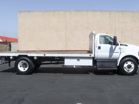Used 2019 Ford F650 2WD Regular Cab Super Duty image 10