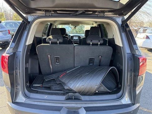 Used 2019 GMC Acadia SLE w/ Driver Alert Package I image 12