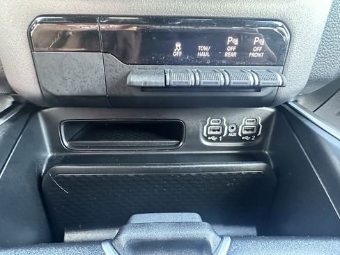 Used 2022 RAM 1500 Big Horn image 18