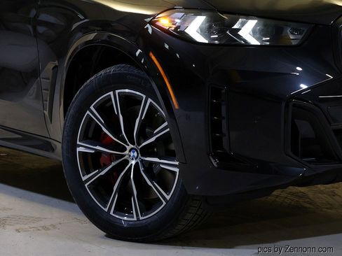 New 2026 BMW X5 xDrive50e w/ M Sport Package image 3