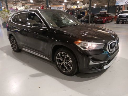 Used 2022 BMW X1 xDrive28i w/ Convenience Package AWD/4WD image 5